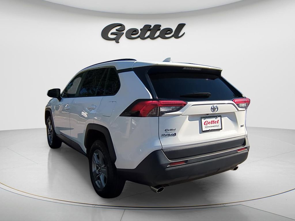 Used 2024 Toyota RAV4 XLE FWD image 6