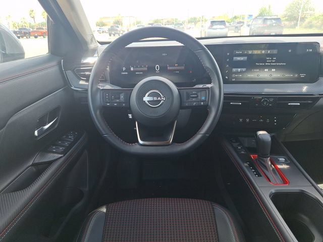 Certified 2025 Nissan Kicks SR FWD image 14