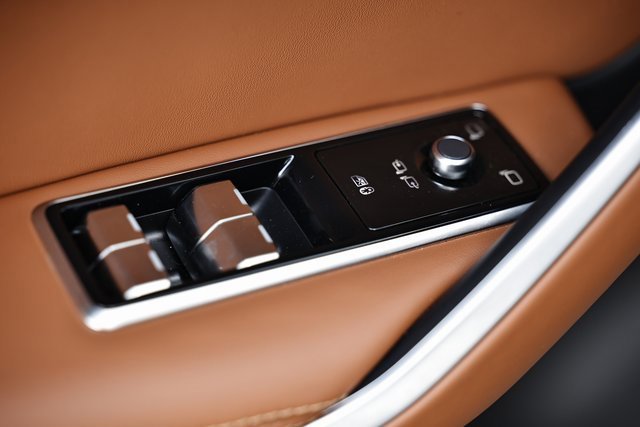 New 2026 Jaguar F-PACE R-Dynamic S image 18