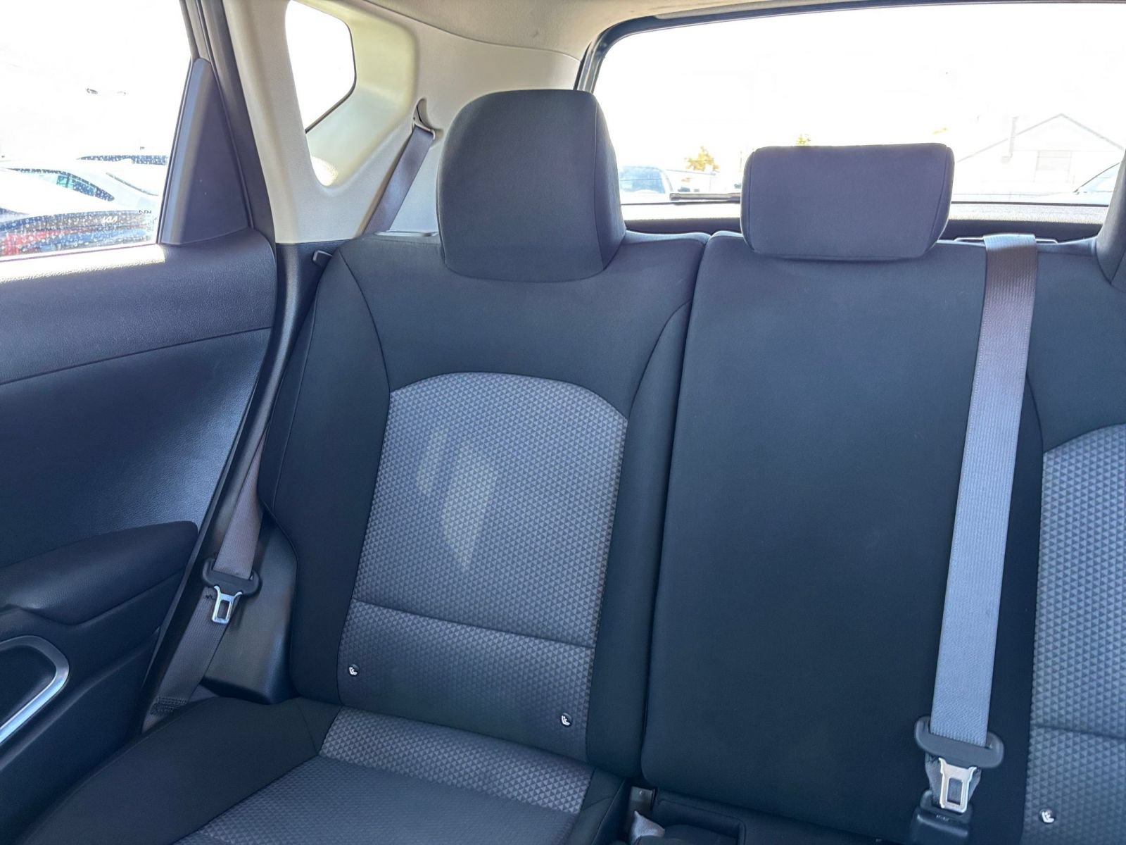 Used 2025 Kia Soul LX w/ LX Technology Package FWD image 36