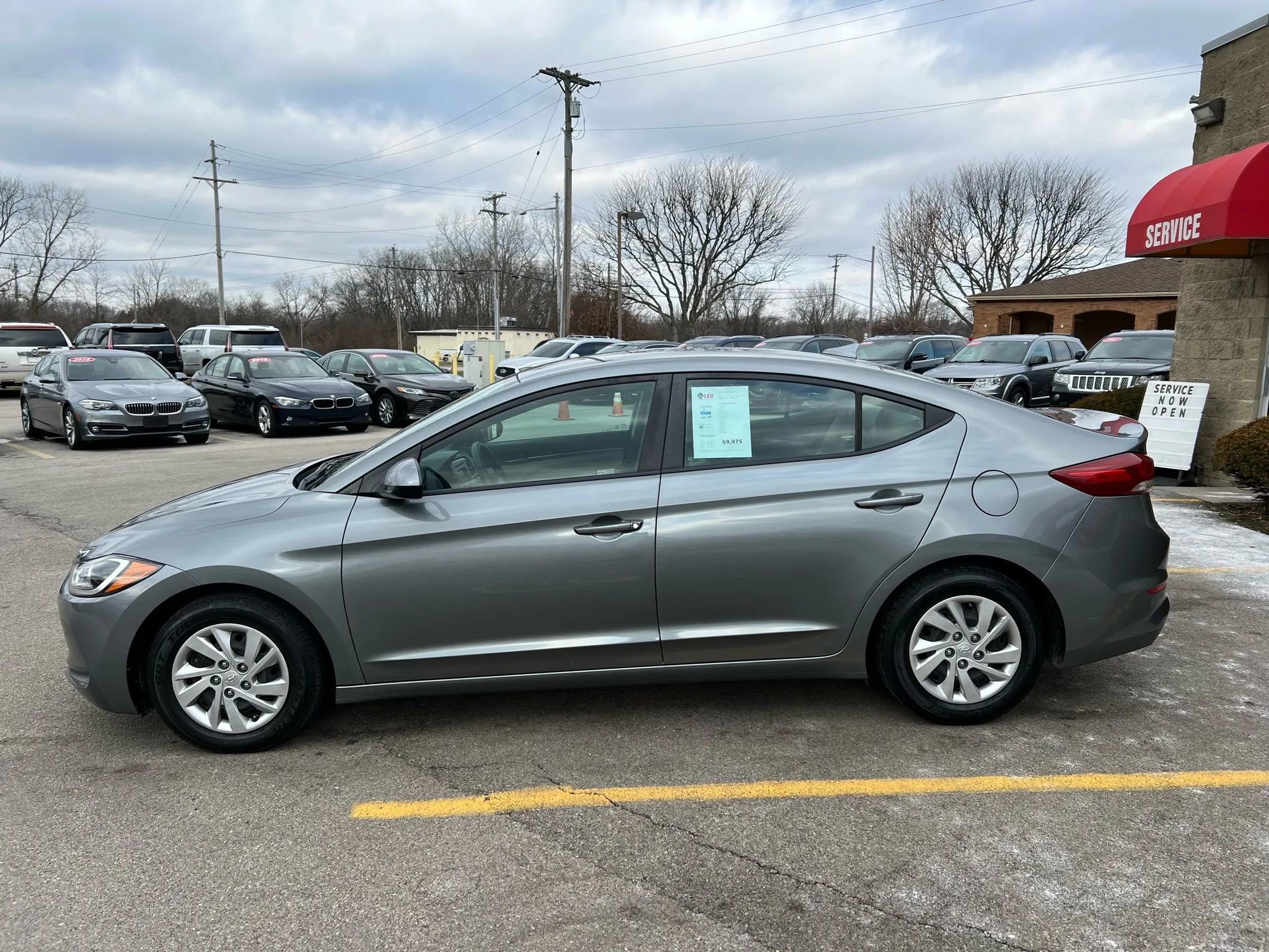 Used 2017 Hyundai Elantra SE image 8