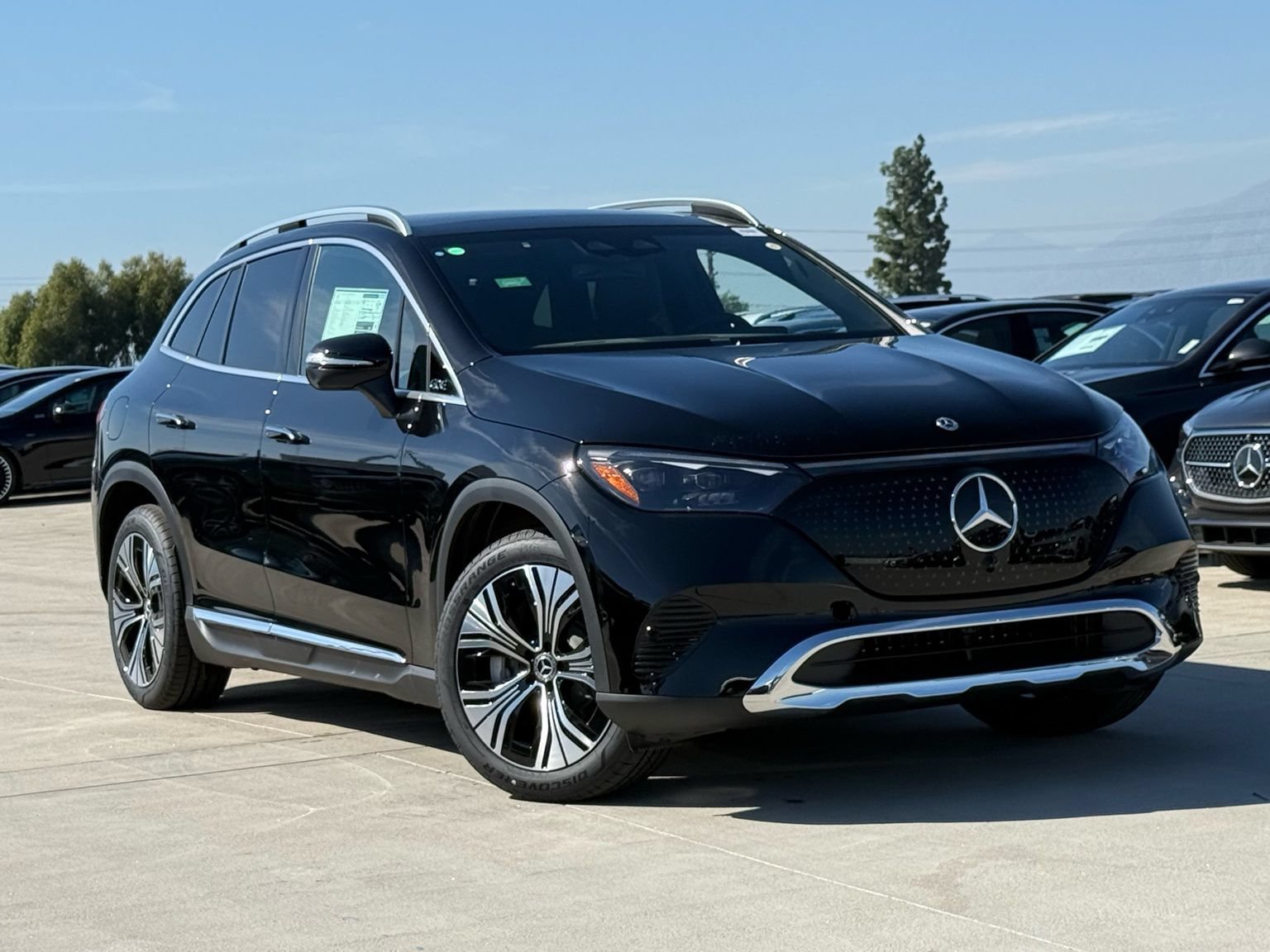 New 2026 Mercedes-Benz EQE 320 4MATIC SUV image 2