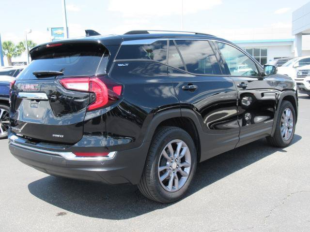 Used 2024 GMC Terrain SLT w/ Infotainment Package II AWD/4WD image 5
