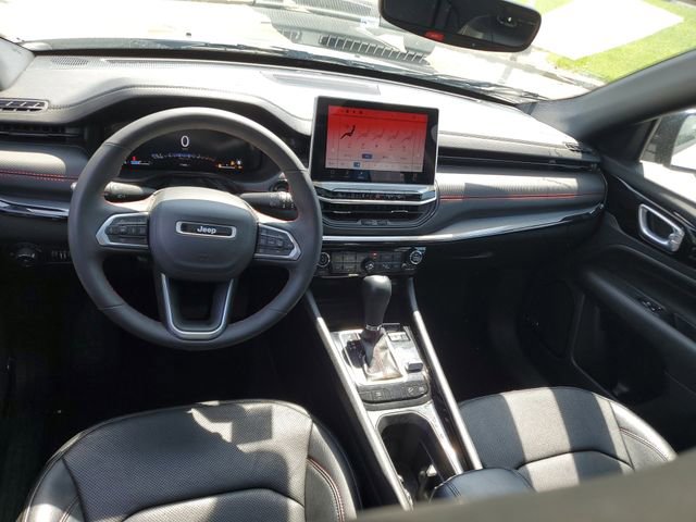 Used 2024 Jeep Compass Trailhawk w/ Trailhawk Elite Group image 10