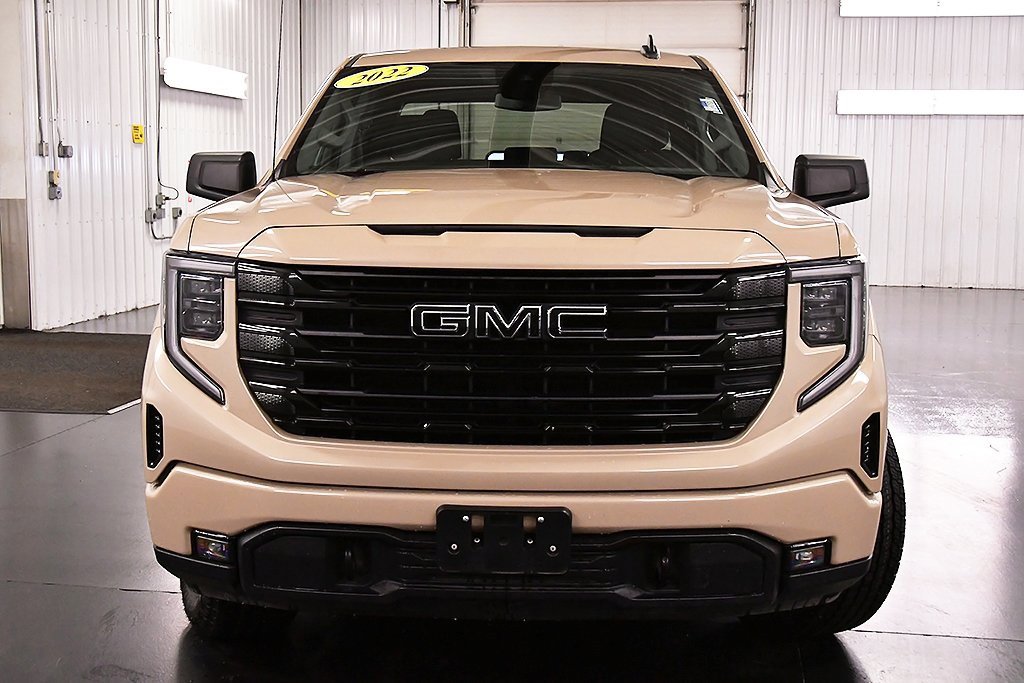 Used 2022 GMC Sierra 1500 Elevation image 2