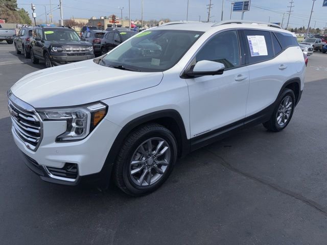 Used 2022 GMC Terrain SLT w/ Tech Package AWD/4WD image 18