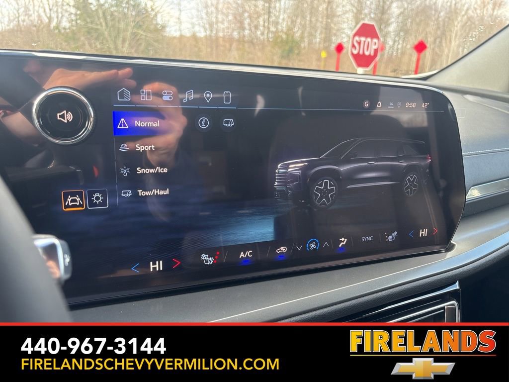 New 2026 Chevrolet Traverse LT w/ LPO, Floor Liner Package FWD image 5