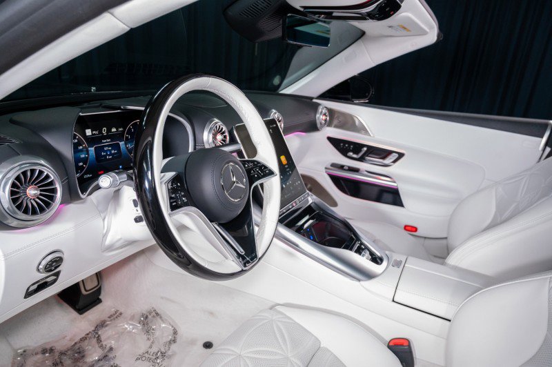 Certified 2026 Mercedes-Benz Maybach SL 680 image 21