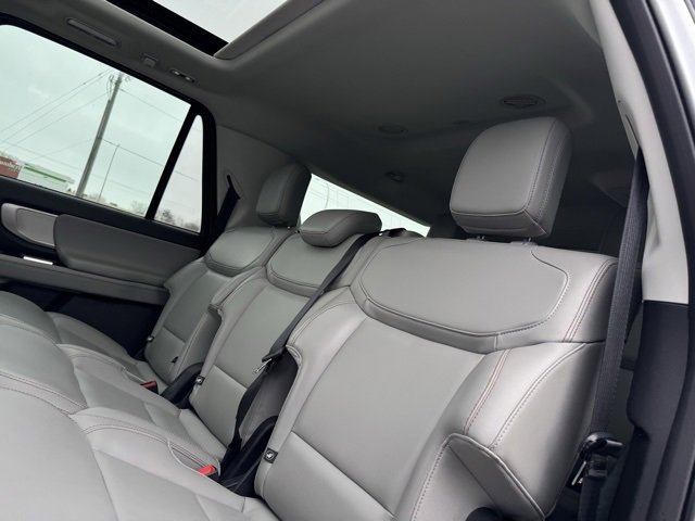 Certified 2025 Ford Expedition Max Active image 11