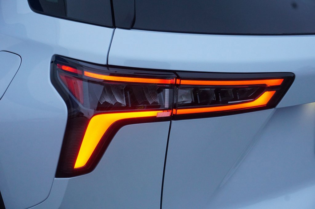 New 2026 Chevrolet Equinox RS w/ Convenience Package III image 33