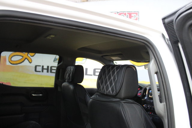 Used 2019 Chevrolet Silverado 1500 Custom w/ Custom Value Package AWD/4WD image 10