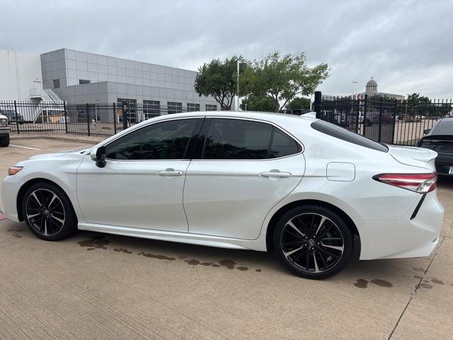 Used 2020 Toyota Camry XSE FWD image 8