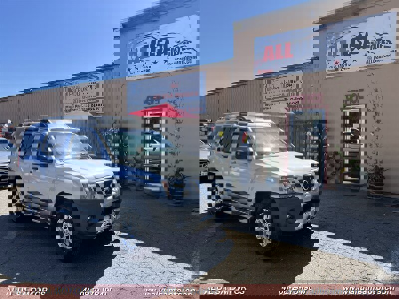 Used 2014 Nissan Xterra S image 3