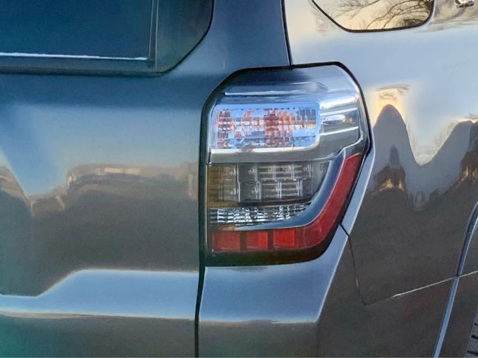 Used 2018 Toyota 4Runner SR5 image 17