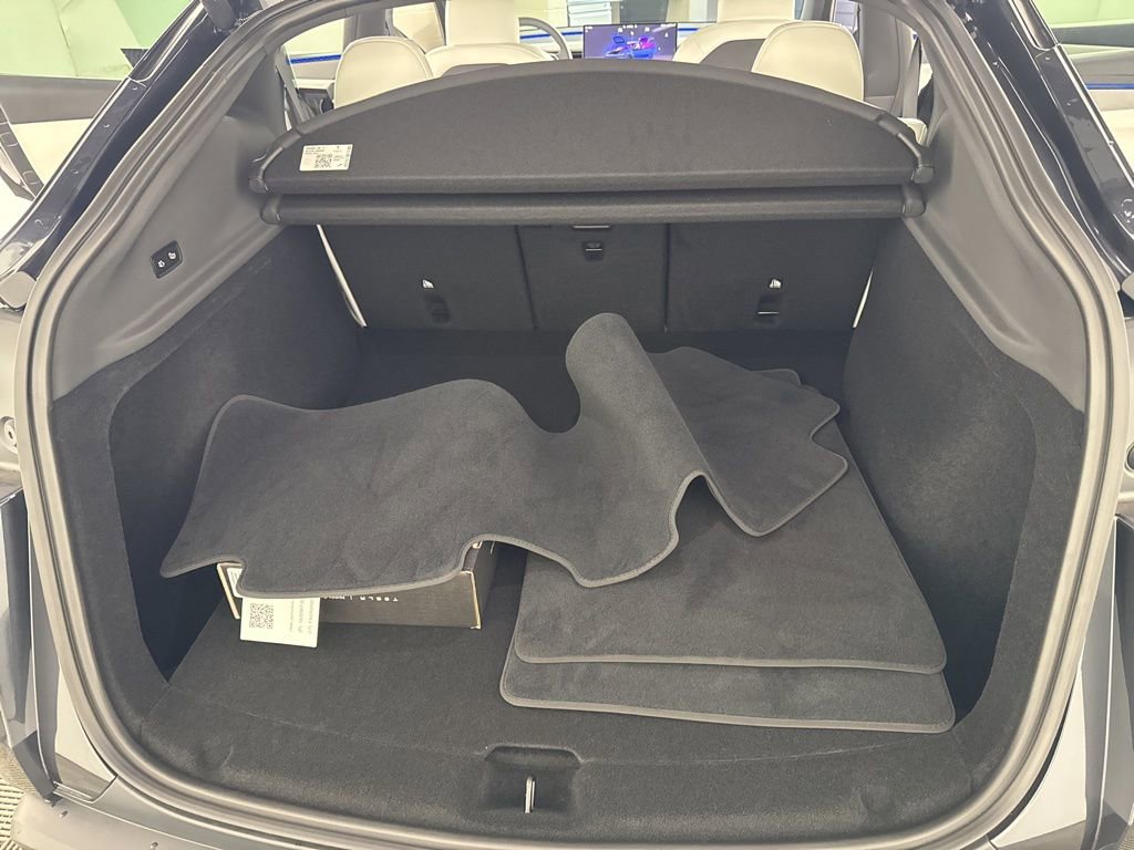 Used 2026 Tesla Model Y Long Range image 26
