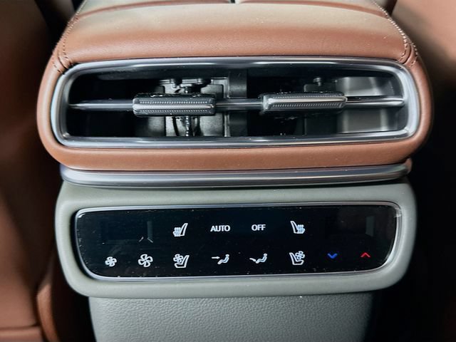 New 2026 Genesis GV80 3.5T Prestige AWD/4WD image 18