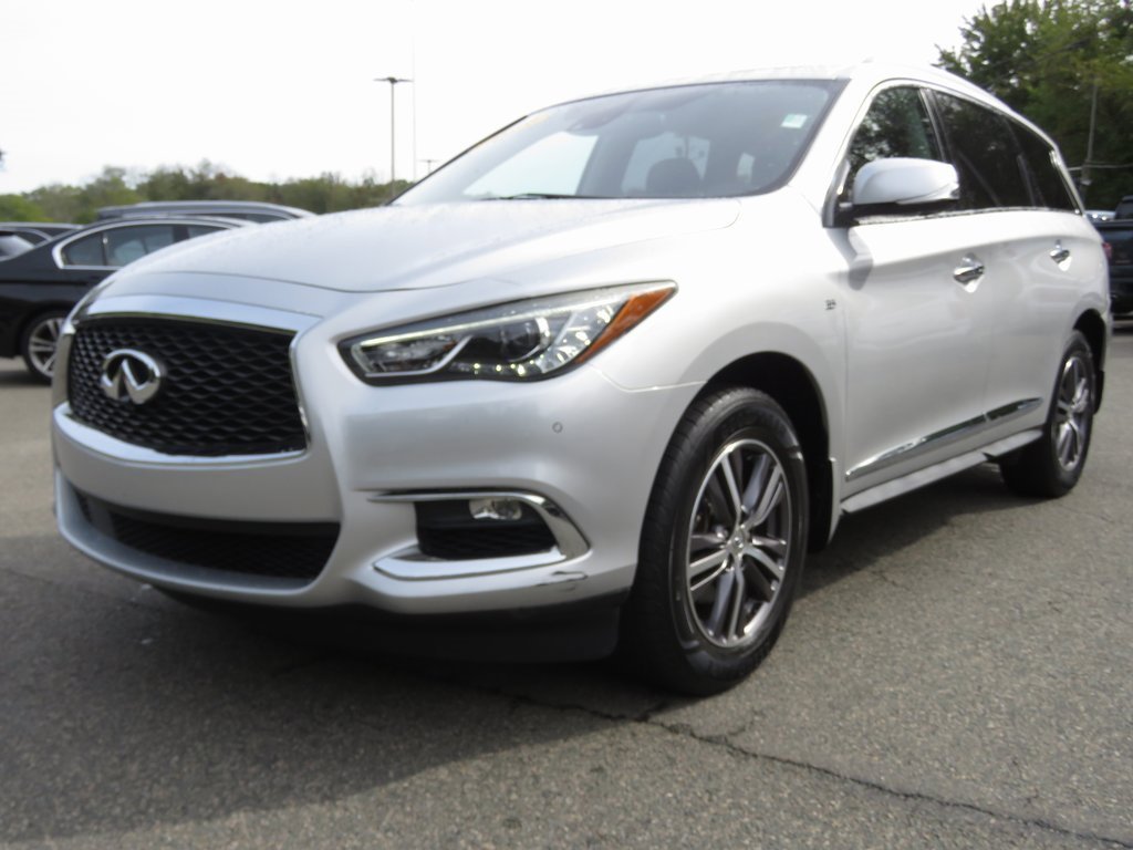Used 2019 INFINITI QX60 Luxe w/ Essential Package image 1