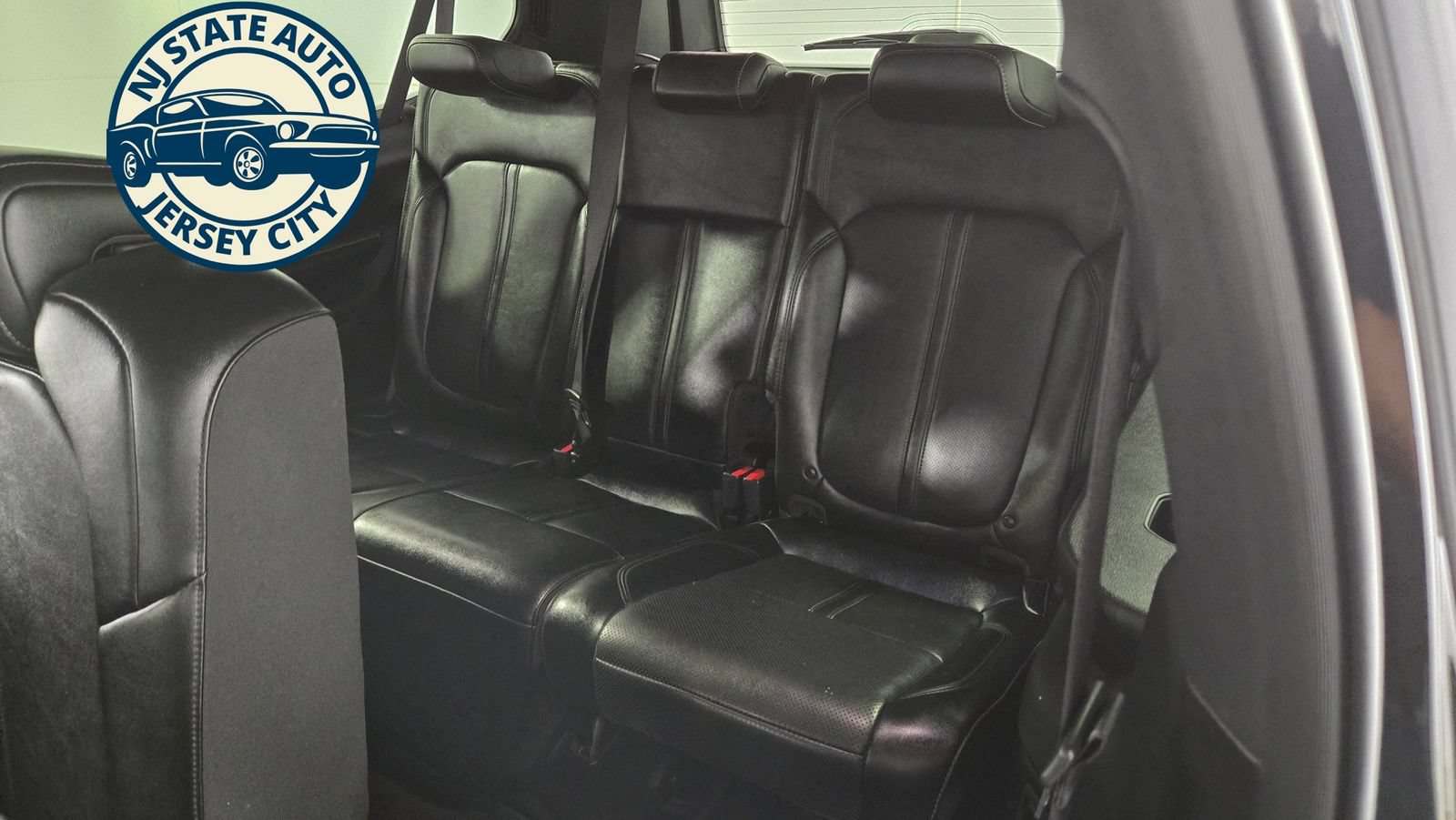 Used 2024 Jeep Wagoneer L Series II w/ Flexible Seating Group AWD/4WD image 31