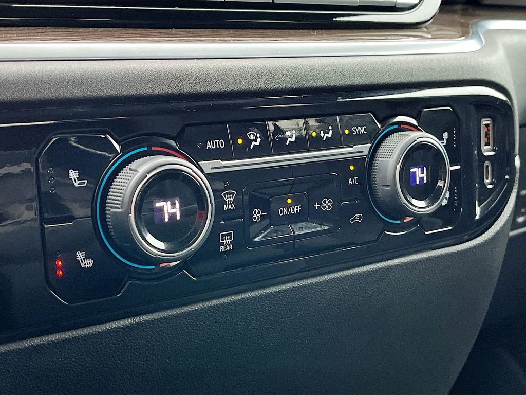 Used 2023 Chevrolet Silverado 1500 RST w/ Redline Edition image 16