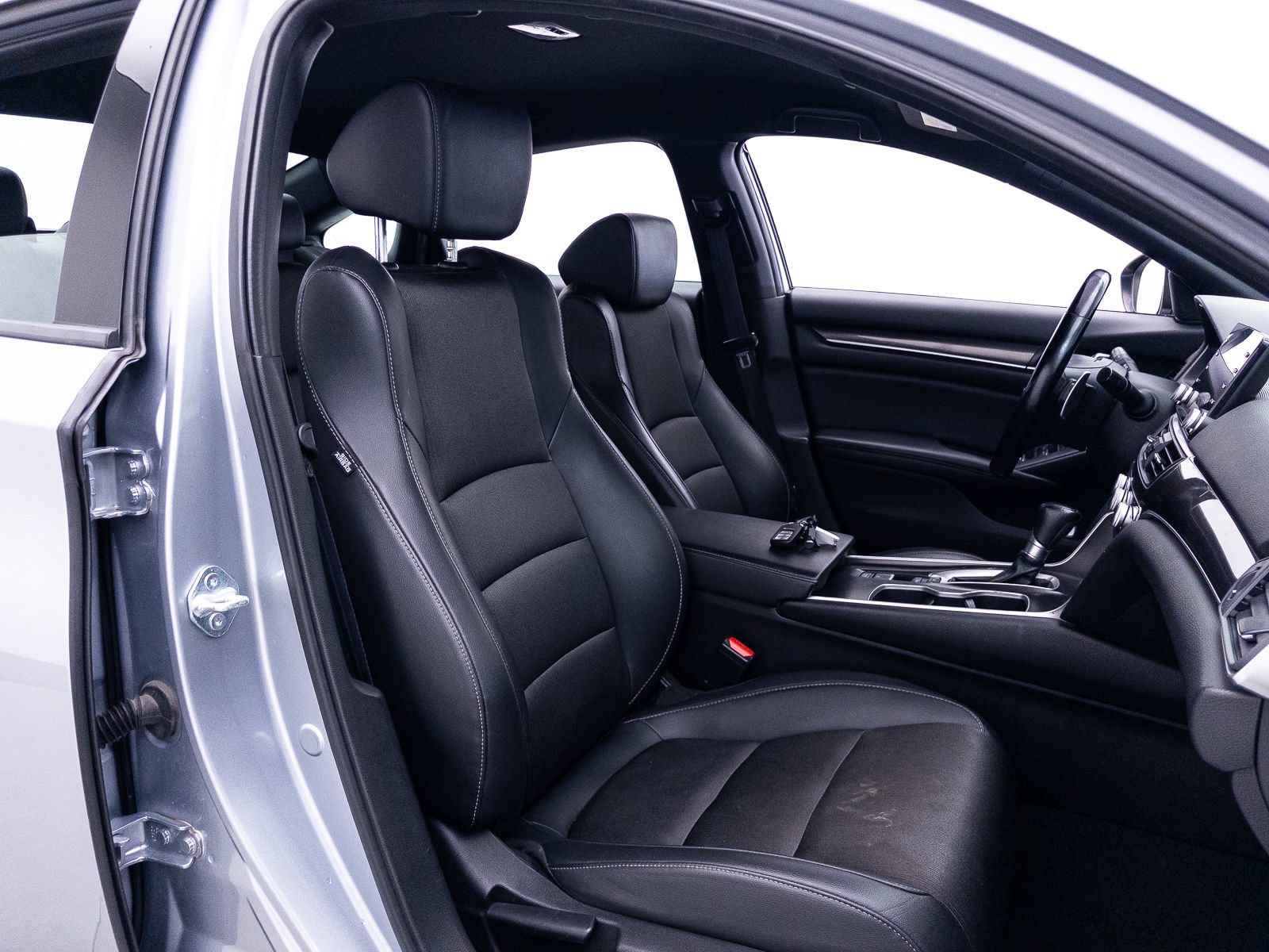 Used 2022 Honda Accord Sport image 35