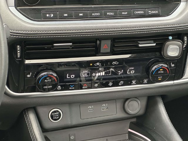 Used 2023 Nissan Rogue Platinum w/ Platinum Premium Package AWD/4WD image 20