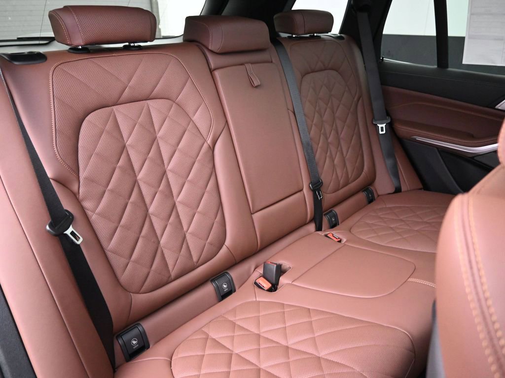New 2026 BMW X5 xDrive40i AWD/4WD image 31