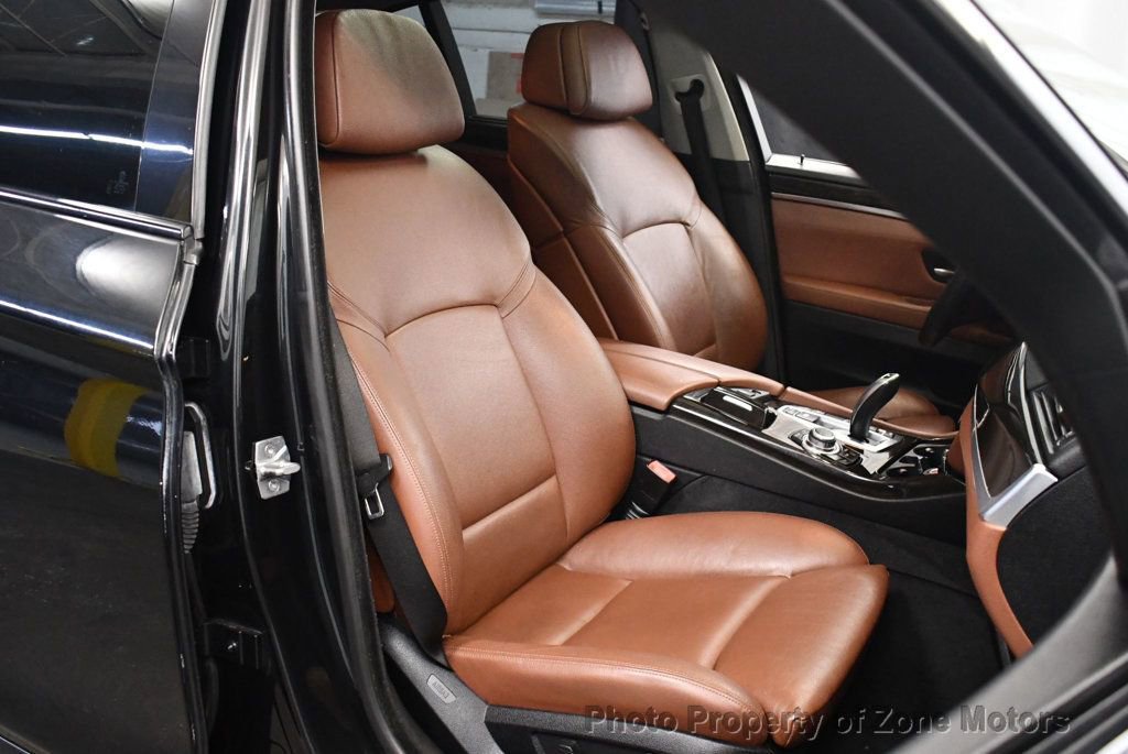 Used 2011 BMW 535i xDrive Sedan image 12