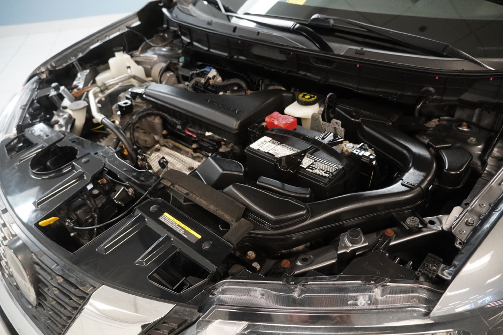 Used 2019 Nissan Rogue S AWD/4WD image 27