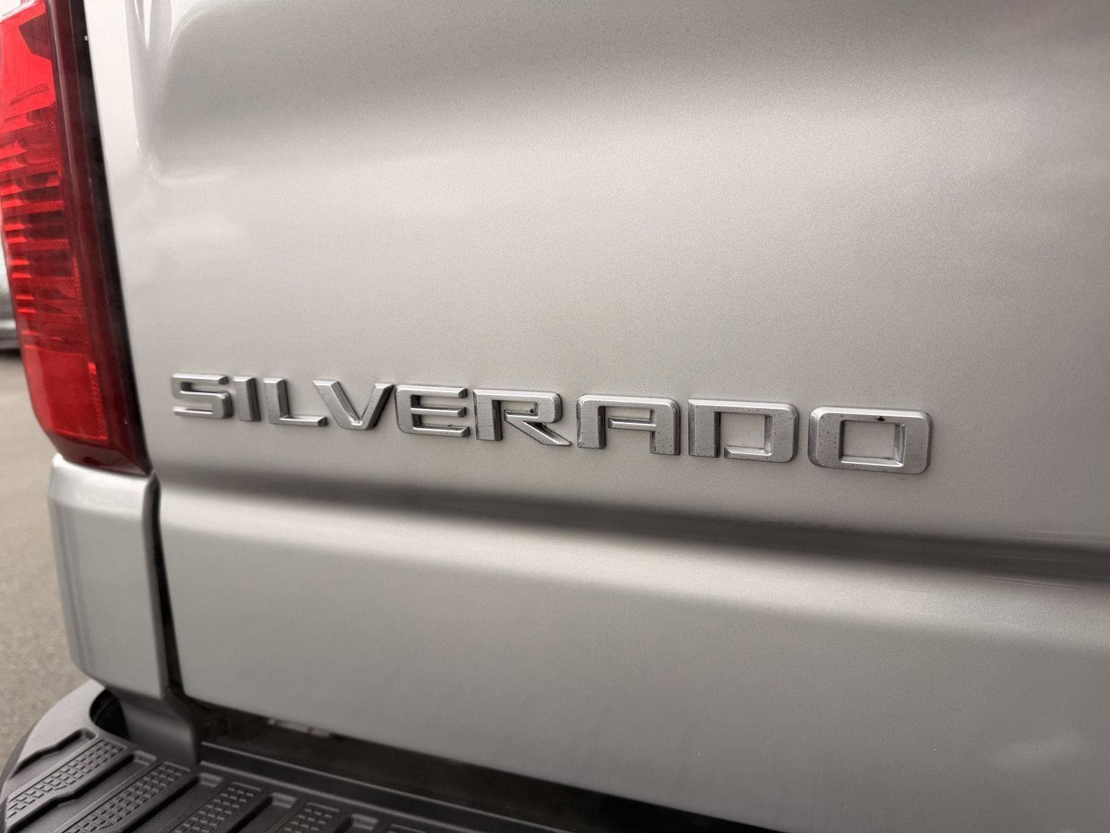 Used 2019 Chevrolet Silverado 1500 LT w/ All-Star Edition AWD/4WD image 33