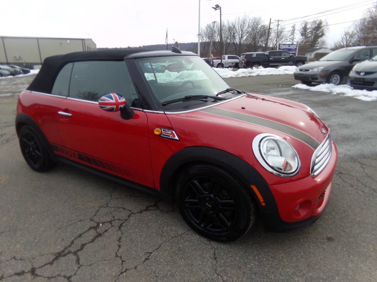 Used 2015 MINI Cooper Convertible image 4