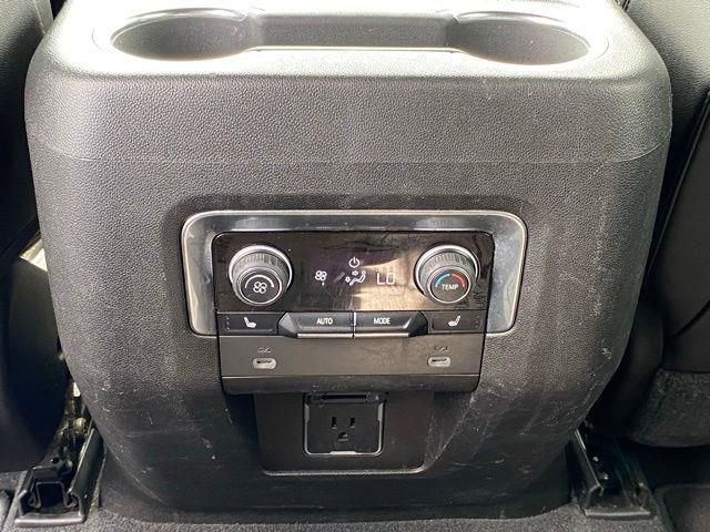 Used 2021 Chevrolet Suburban Premier image 29