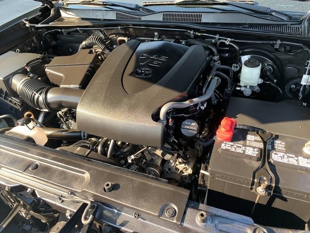 Used 2021 Toyota Tacoma TRD Sport w/ Technology Package AWD/4WD image 27