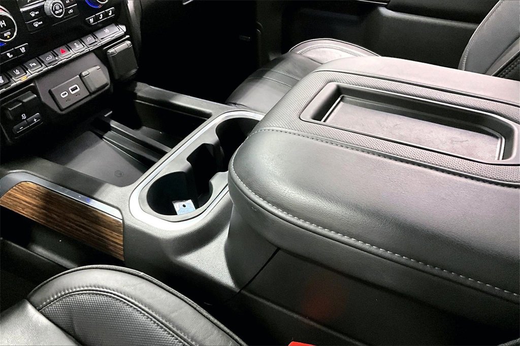 Used 2022 Chevrolet Silverado 3500 High Country w/ Technology Package image 19