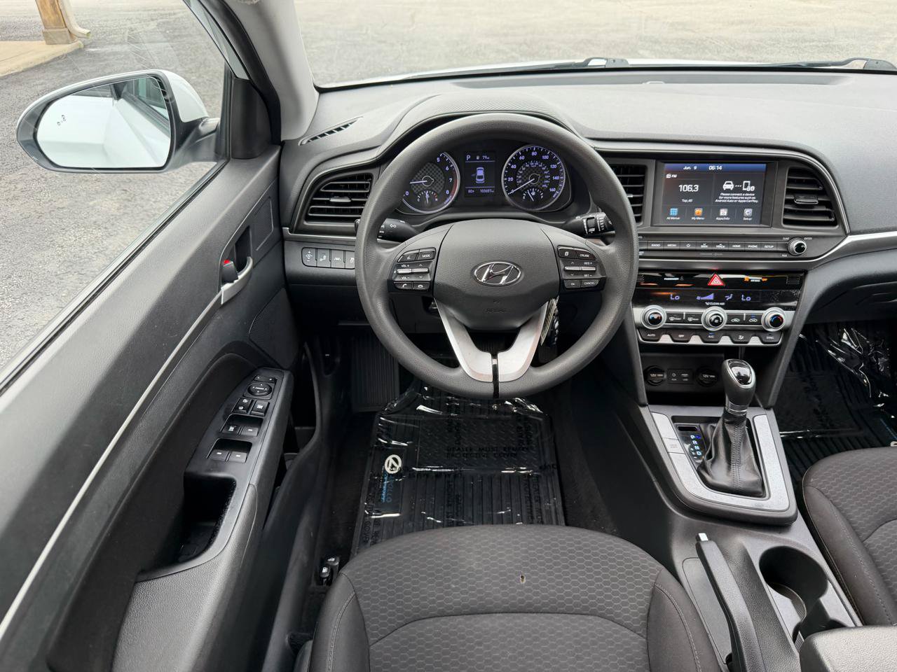 Used 2020 Hyundai Elantra SEL w/ Cargo Package (C1) FWD image 14