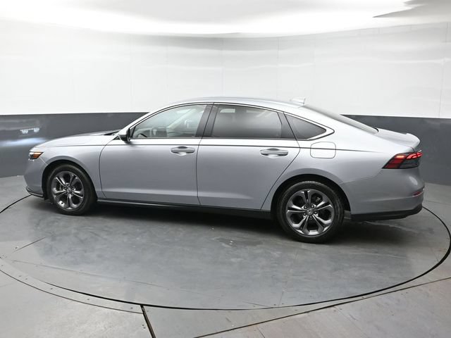 Used 2023 Honda Accord EX image 3