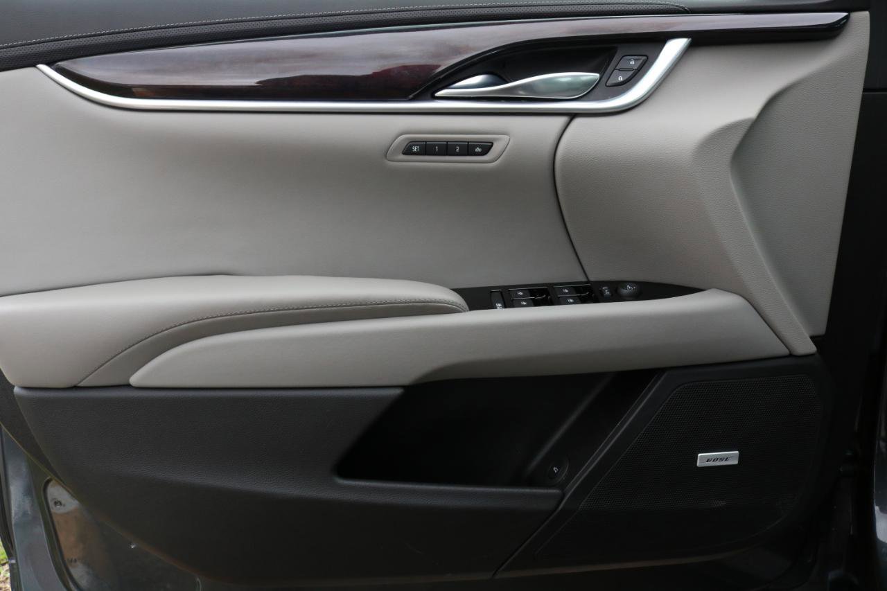 Used 2016 Cadillac XTS Luxury w/ Driver Awareness Package image 18