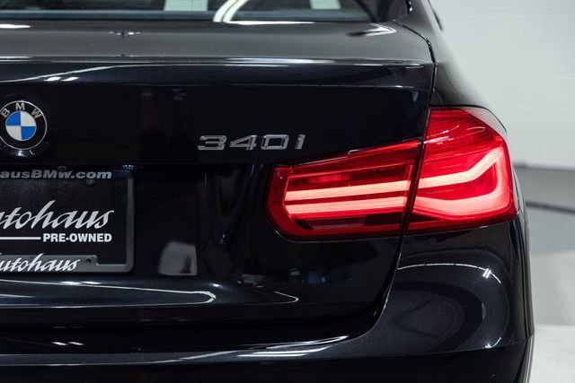 Used 2018 BMW 340i xDrive Sedan w/ Premium Package AWD/4WD image 8