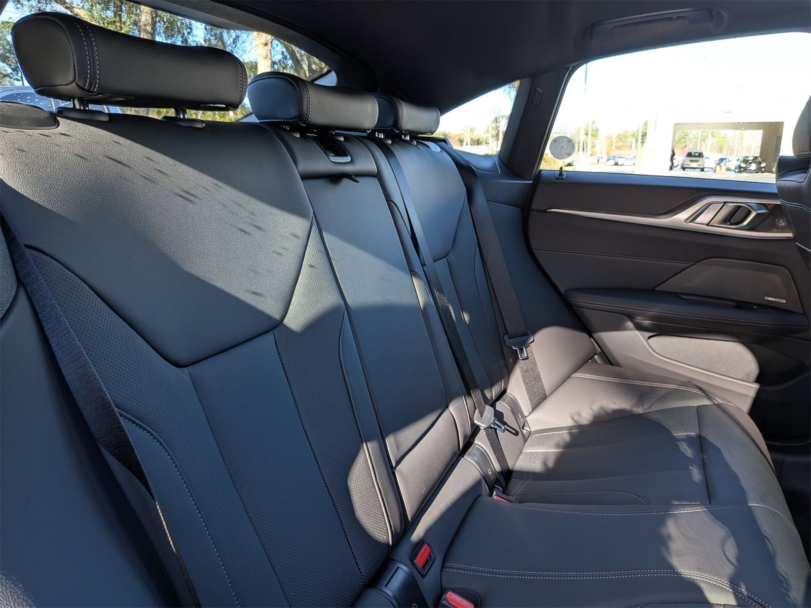 Used 2025 BMW 430i xDrive w/ Premium Package image 35