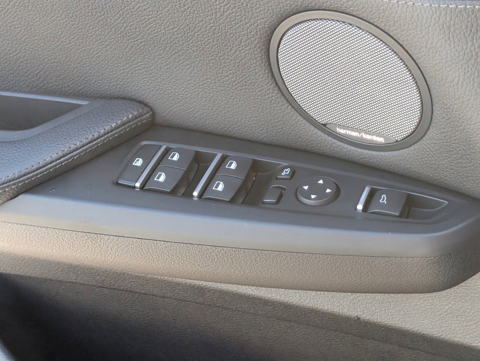 Used 2017 BMW X3 xDrive28i image 43