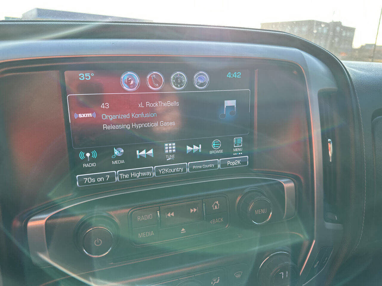 Used 2017 GMC Sierra 2500 SLE image 32