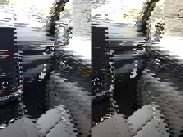 New 2026 GMC Yukon Elevation w/ Elevation Premium Package image 15