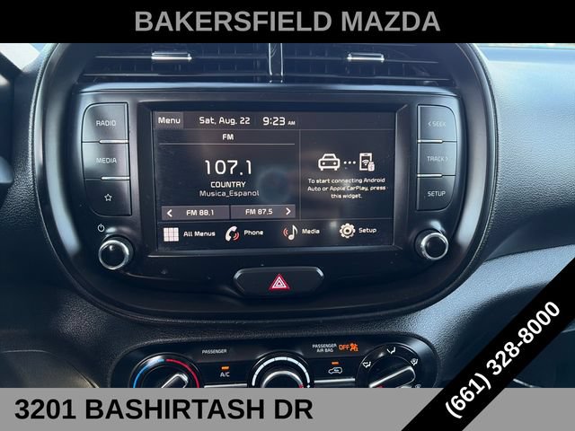 Used 2025 Kia Soul LX w/ LX Technology Package FWD image 21