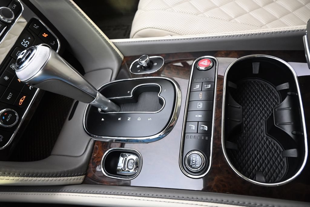 Used 2017 Bentley Flying Spur S V8 AWD/4WD image 36