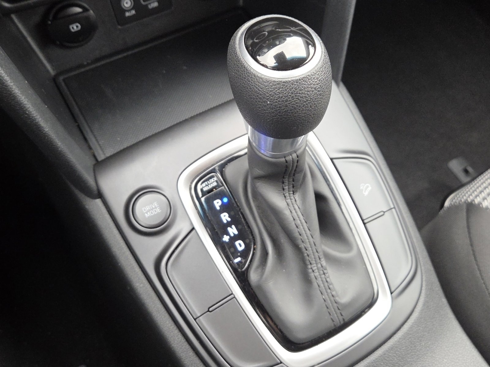 Used 2019 Hyundai Kona SE w/ Cargo Package image 30