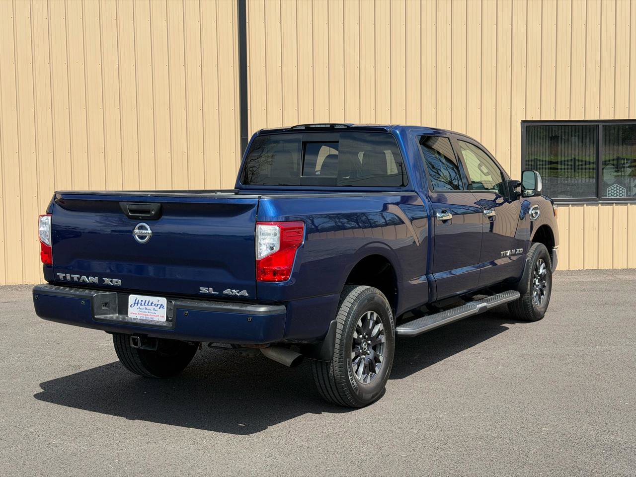 Used 2016 Nissan Titan SL AWD/4WD image 2