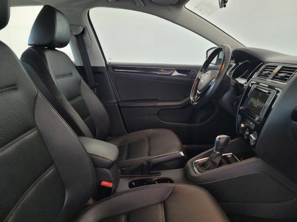 Used 2016 Volkswagen Jetta SEL FWD image 21