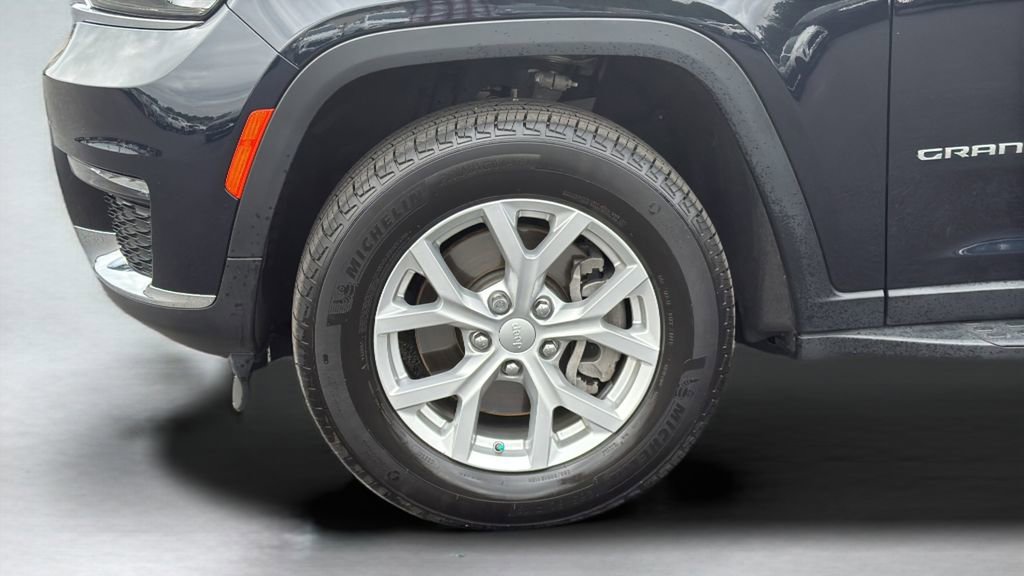 Used 2023 Jeep Grand Cherokee L Limited image 22
