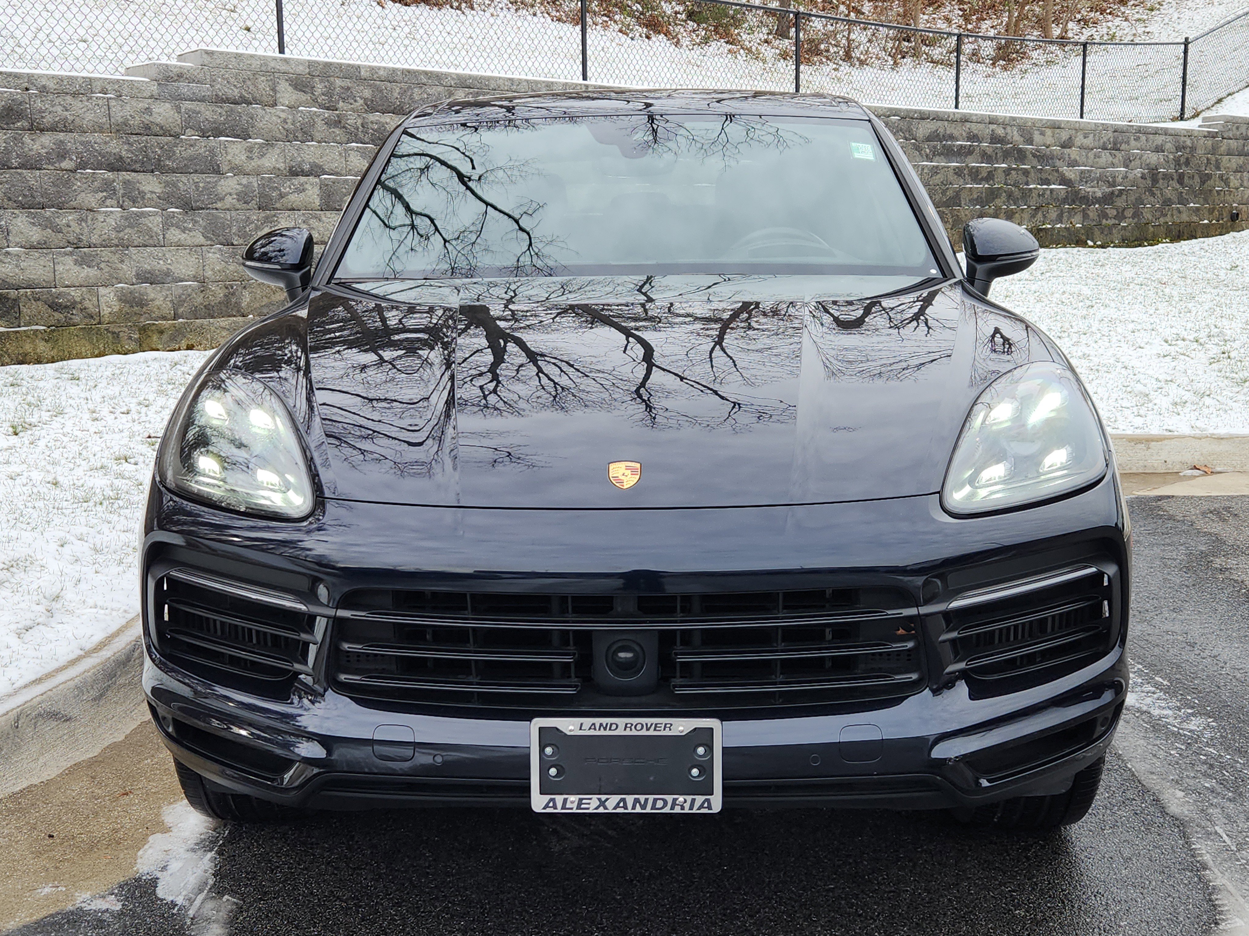 Used 2020 Porsche Cayenne image 8