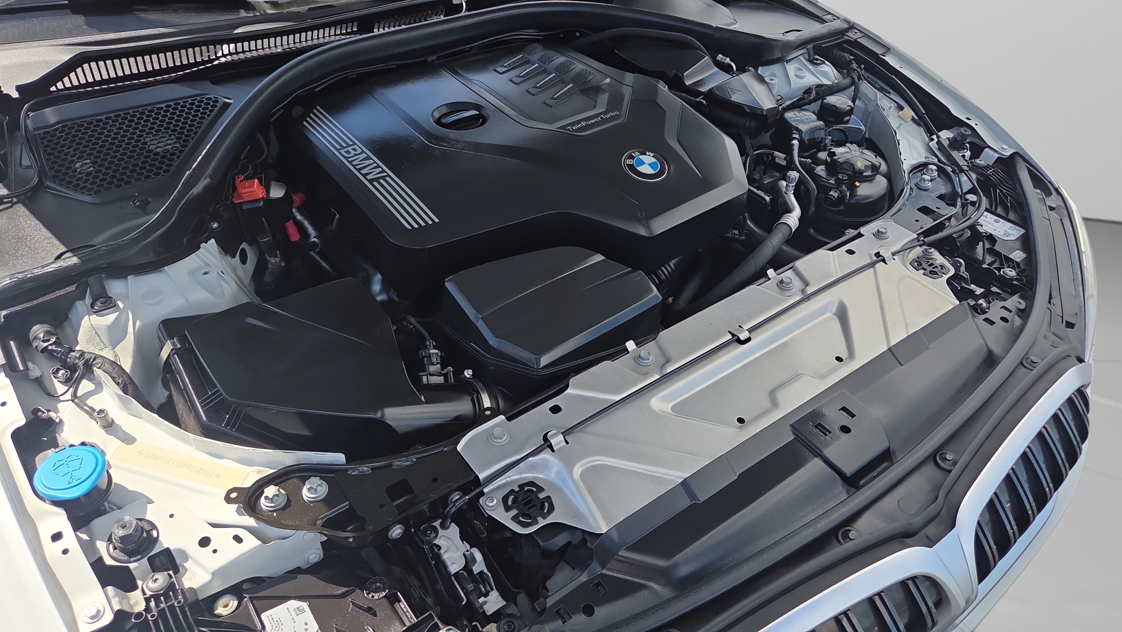 Used 2023 BMW 330i Sedan w/ Premium Package RWD image 18