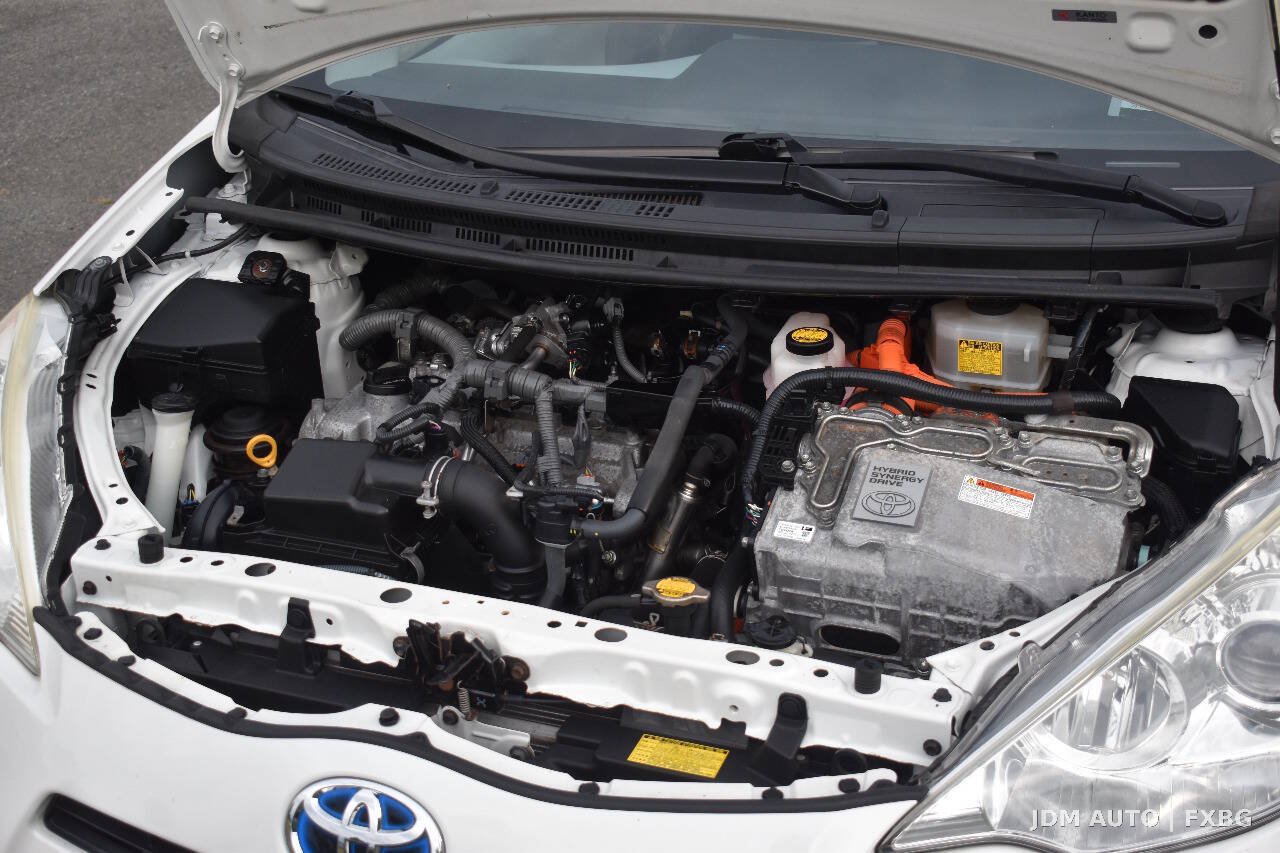 Used 2012 Toyota Prius C Three FWD image 31